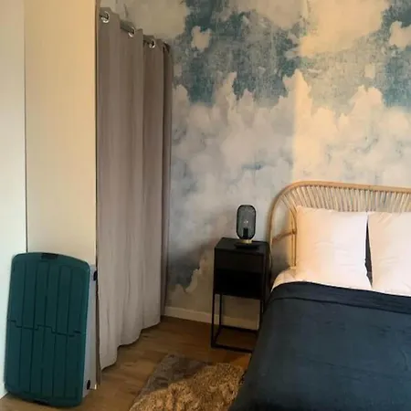 Studio For 2 People アパート エクスレバン