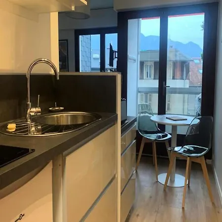 Studio For 2 People * エクスレバン