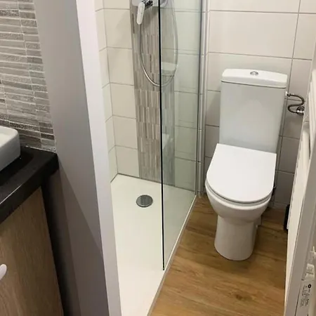 Studio For 2 People